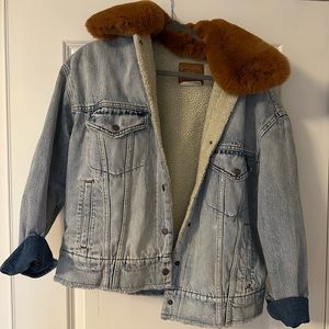 Free People -Levi’s Sherpa Jean Jacket